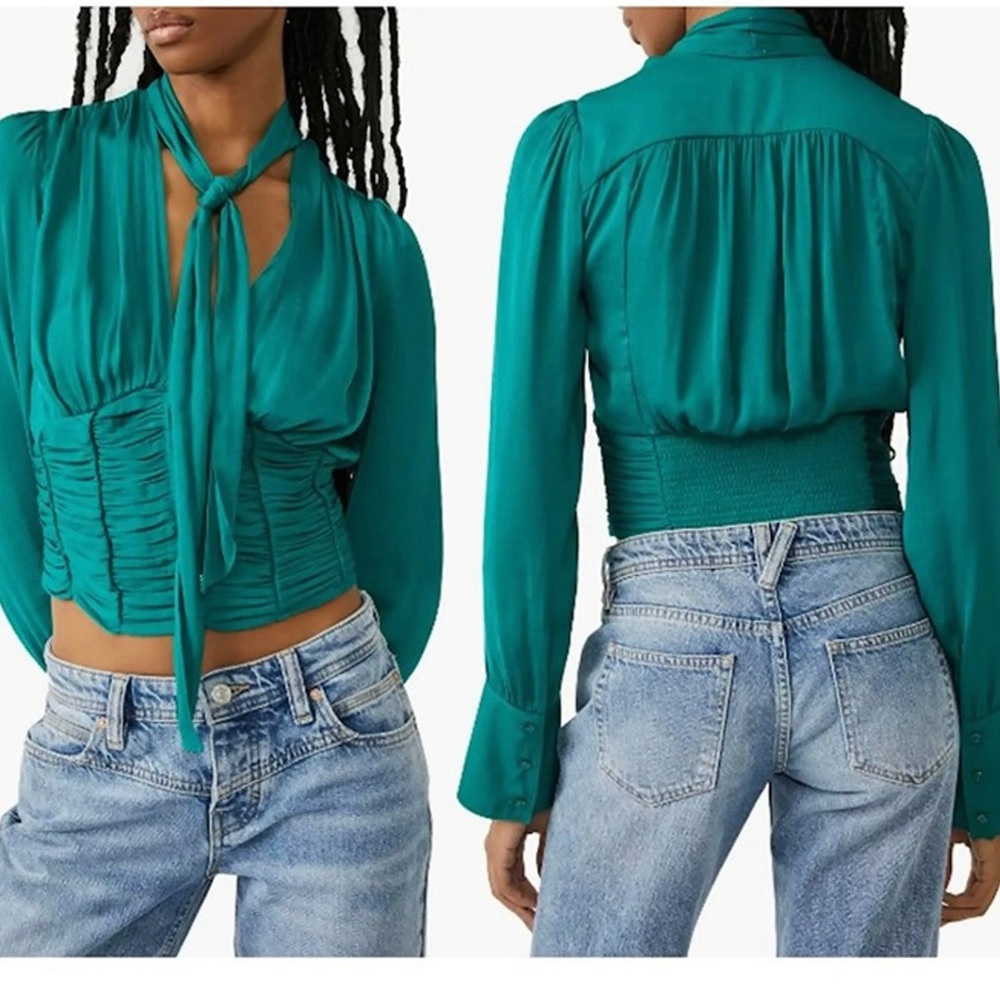 Meet Me In There Ruched Button-down